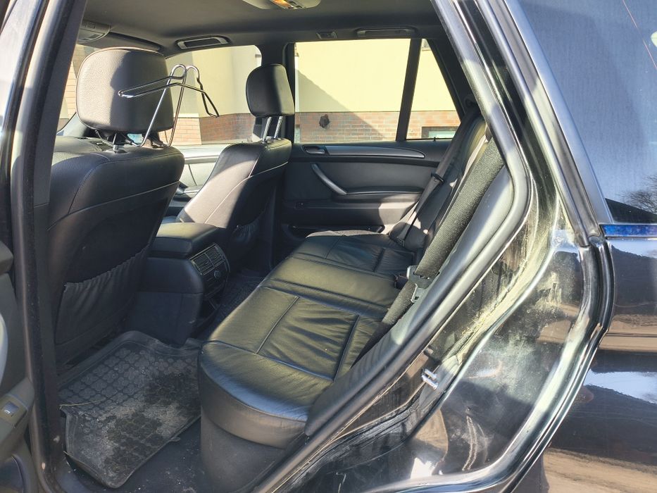 Samochód osobowy BMW X5