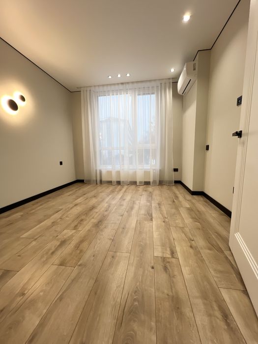 Центр 1кім 3пов 34м вул Флотська ЖК IQ від БК Благо біля Нафти і Газу