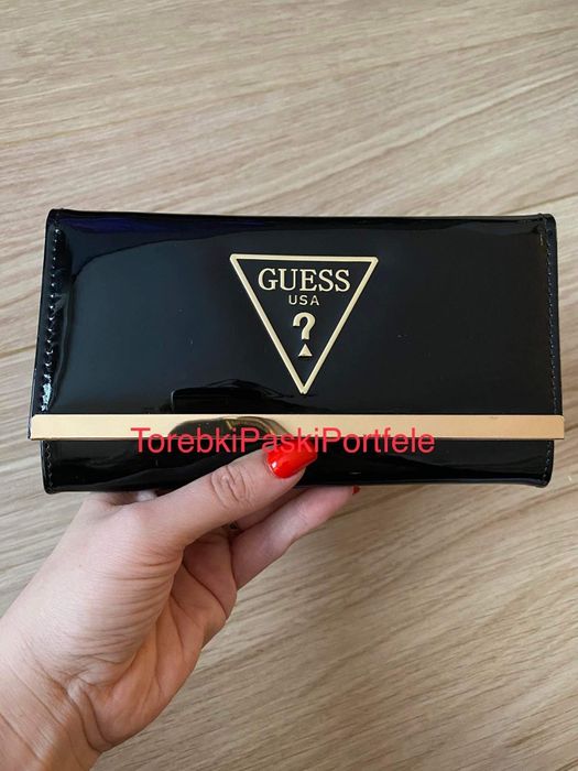Nowy portfel Guess.