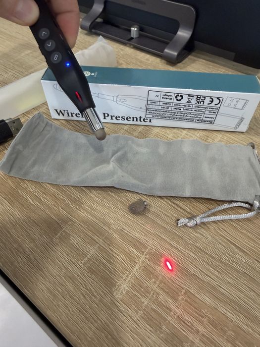 Клікер презентер Ubyone BYJ84 на акумуляторі