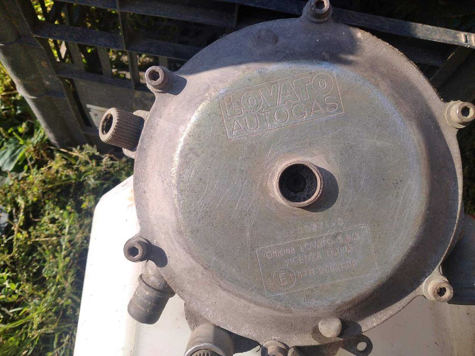 Продається балон ГБО на 65літрів з редуктором Lovato