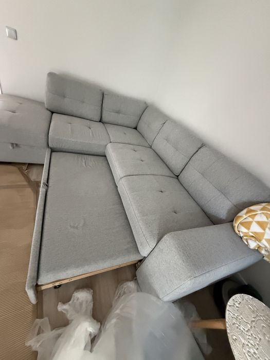 Sofa de canto cinzento