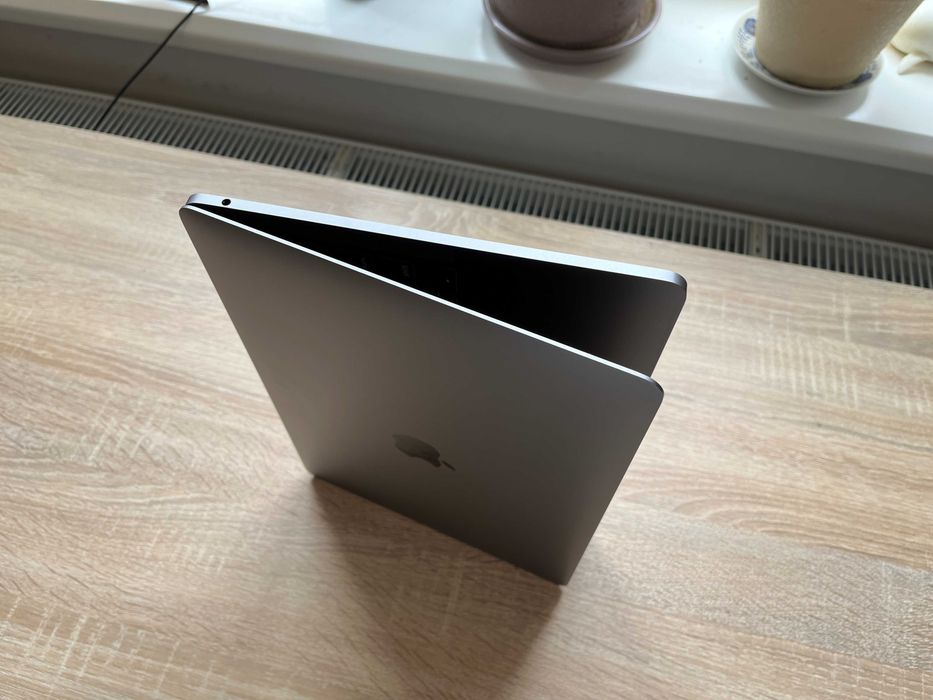 Apple MacBook Pro 13 2022р. apple M2_16GbRAM_512gb SSD_91% батарея_31 цикл