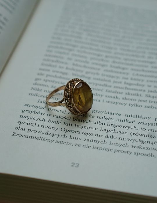 Vintage stary piękny złoty pierścionek