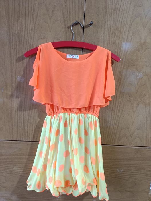 Платье летние ( разного размера)