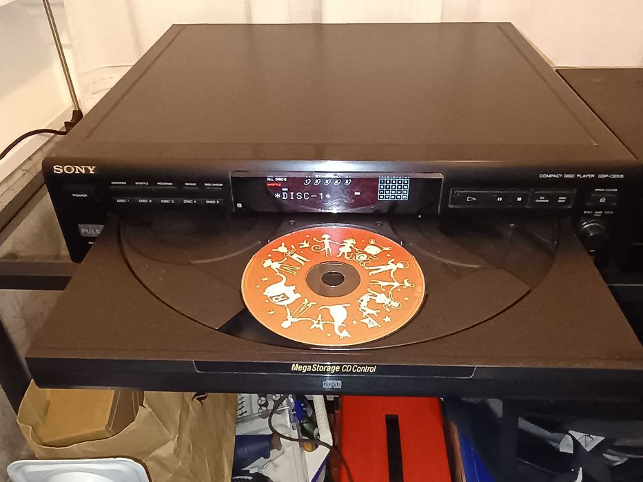 Sony Compaq Disc Player CDP-CE515