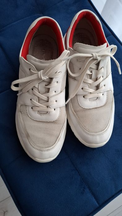 Sportowe białe buty sneakersy Caprice rozm 39 używane