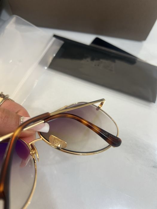 okulary  dita raz zalozone