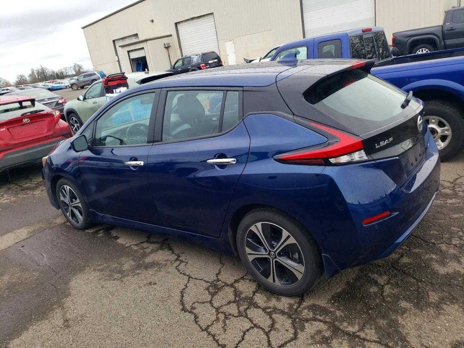 Бампер Nissan Leaf Розборка Ніссан Ліф 2 Запчастини Nissan LEAF 2 LIFT