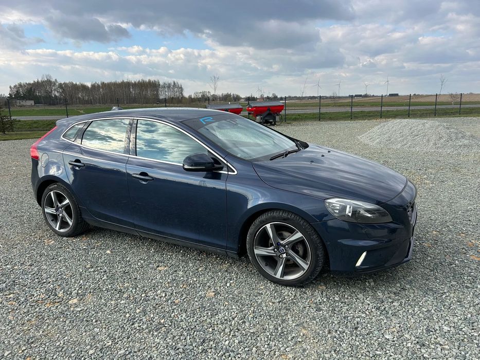 Volvo V40 Volvo V40 R-DEISIGN D2 Anglik lekko uszkodzony