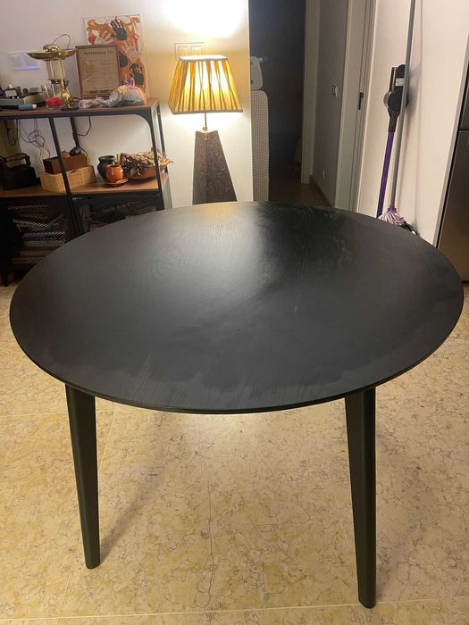 Mesa Ikea como nova * Possivel entrega em maos.