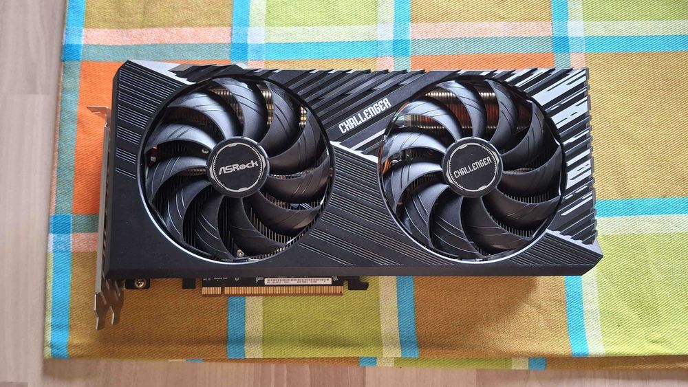Asrock Radeon RX 7700 XT 12gb
