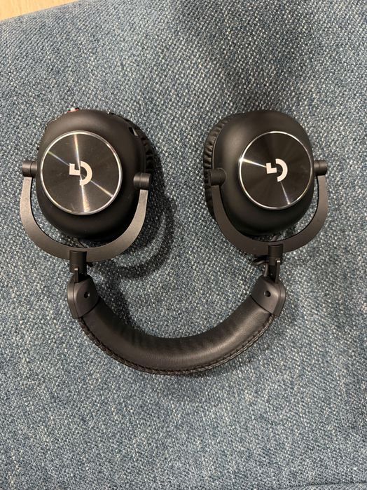 Logitech G Pro X 2 Lightspeed Wireless/Bluetooth + caixa e acessórios