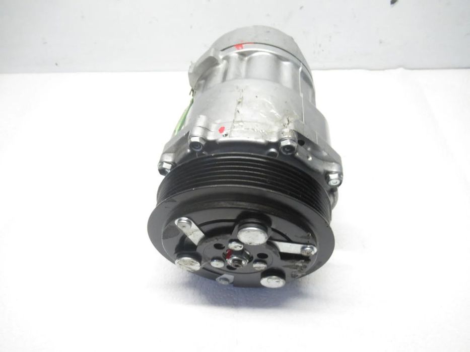 Kompresor sprężarka klimatyzacji VW Transporter IV lt 447k0180 2D0820805