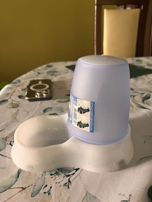 Podajnik na wode Trixie