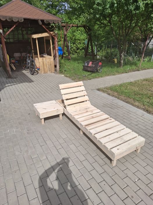 Sprzedam lezak ogrodowy