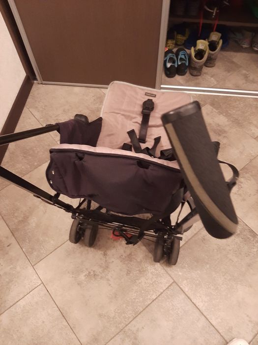 Каляска maclaren