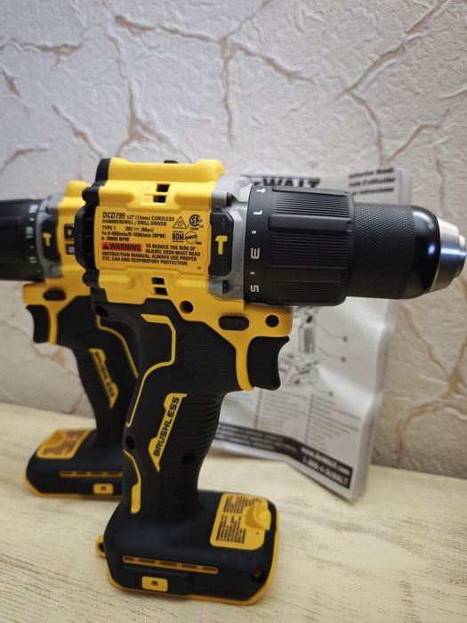 Dewalt Dcd799 Made in Mexico  оригінал із США