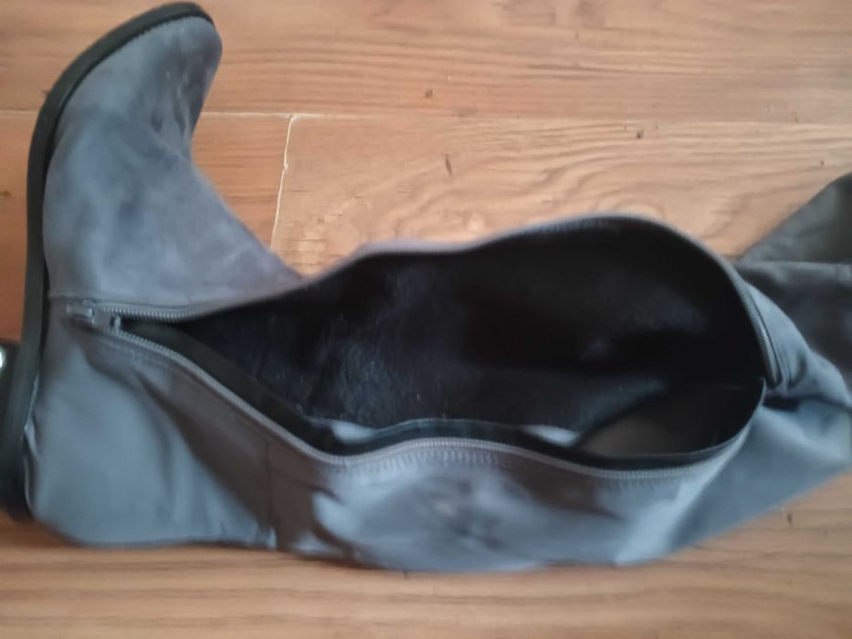 Kozaki zamszowe damskie