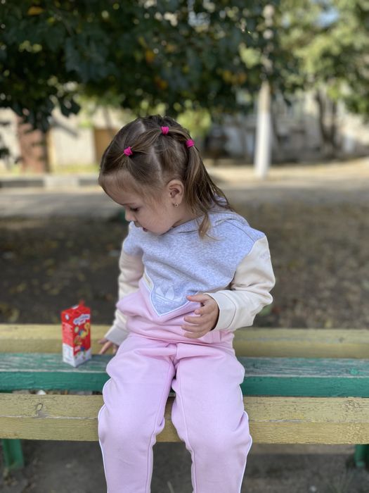 Костюм adidas на дівчинку
