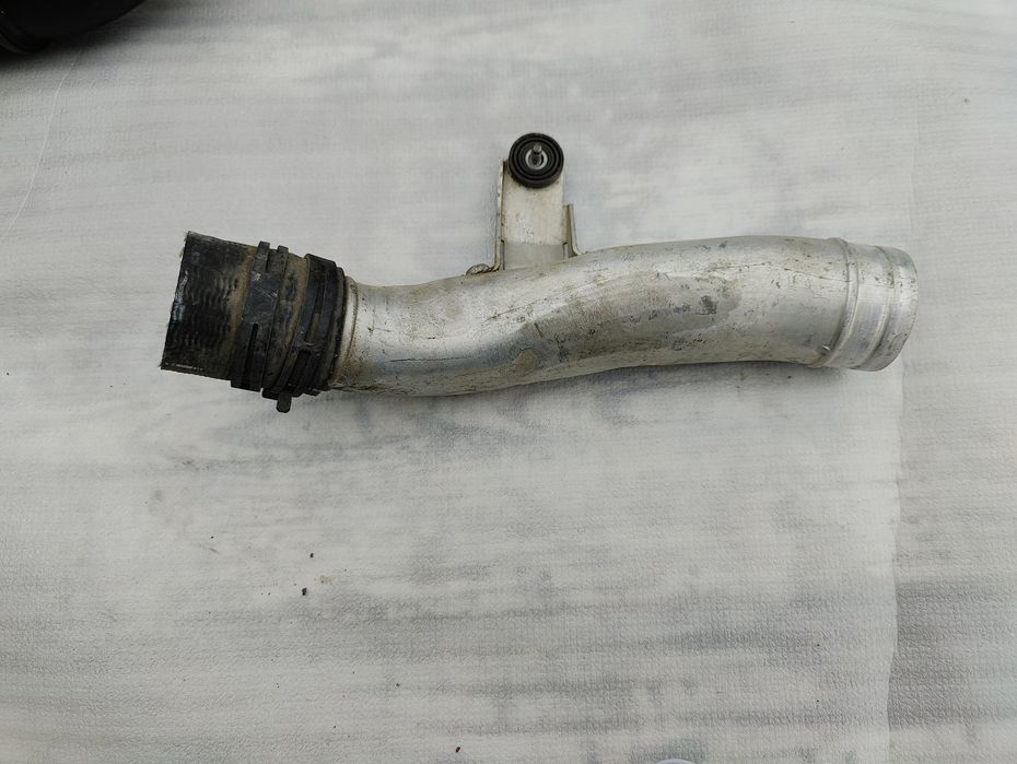 7l8129654a cayenne 958 Touareg 7p 4.2 патрубок интеркулера