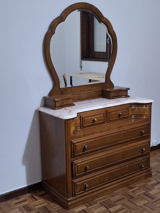 Arrenda-se quarto em Chaves em T4 com excelente localização