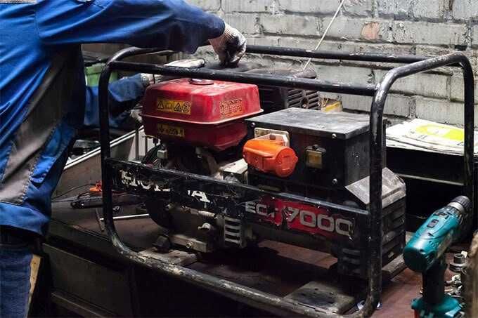 Ремонт бензоелектротехніки та генераторів у Запоріжжі