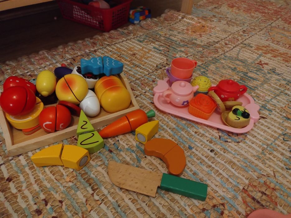 Kuchnia drewniana dziecięca plus akcesoria