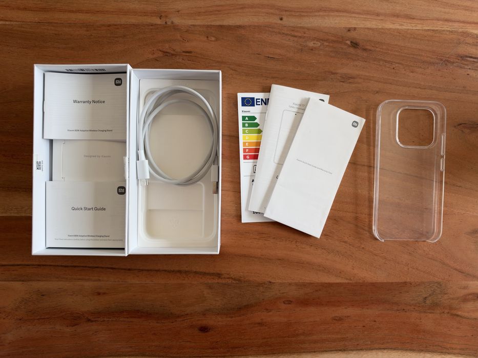 Xiaomi 17 Azul com carregador sem fios