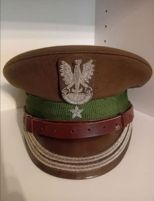 Czapka garnizonowa Wojska Ochrony Pogranicza , WOP , LWP .