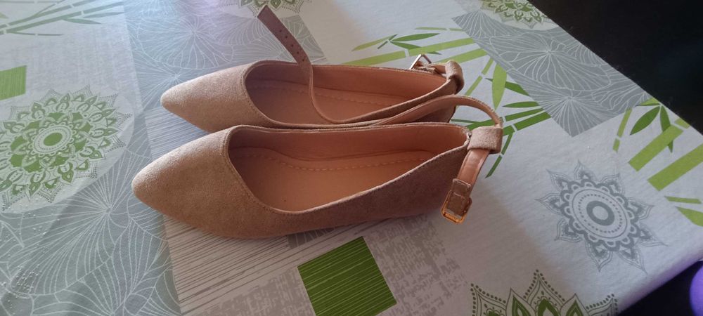 Calçado de senhora novo