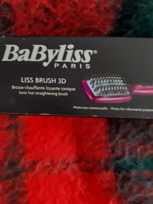 Loniczna szczotka do  wygładzania włosów  BaByliss HSB100E