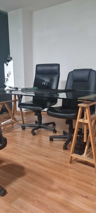 Secretária Moderna à Venda - Excelente Estado!