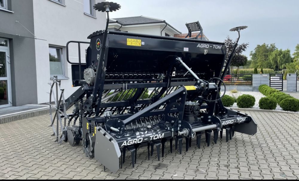 Agregat uprawowo-siewny Siewnik Brona wirowa Zestaw AGROTOM 3m Packer