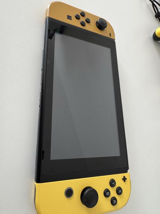 Konsola Nintendo Switch Let’s go + zestaw
