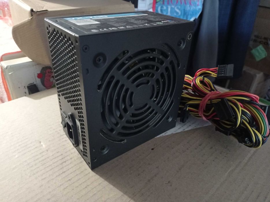 Блок питания для ПК AeroCool VX-700