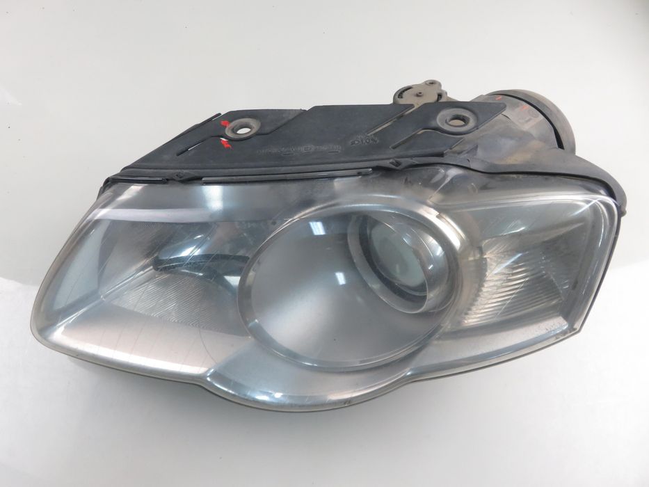 Lampa Lewa Przednia Vw Passat B6