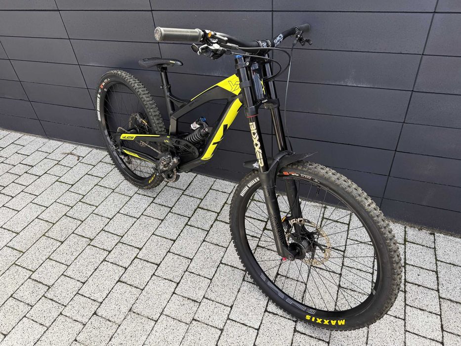 Rower DH YT Industries TUES AL – rower DH – rozmiar M – stan kolekcjonerski
