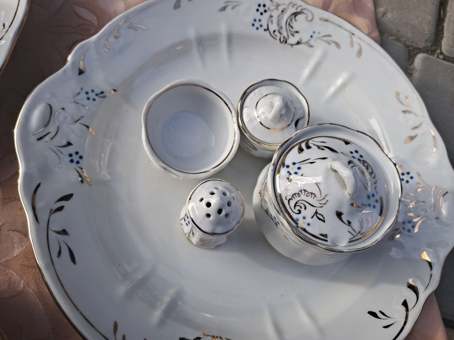 Сервіз столовий на 6 персон з позолотою"Незабудка"