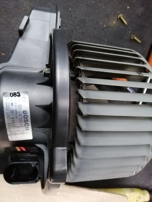 Продам моторчик печки, печку, датчики заслонок на ауди а6с5 2,5 тди