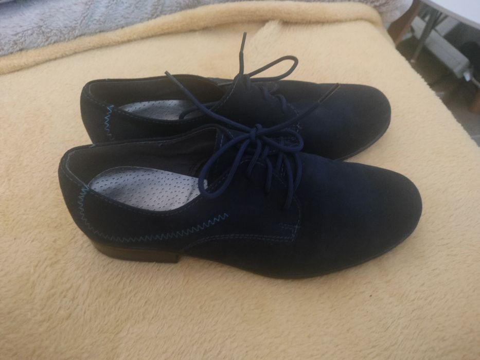 Buty chłopięce komunijne