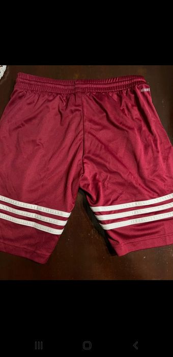 Calções adidas S