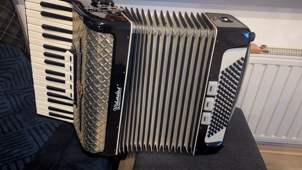 Akoredeon Weltmeister 96 basy 3 chóry