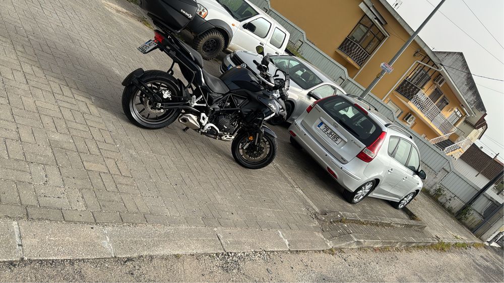 benelli trk 502