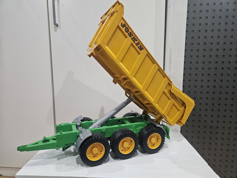 Przyczepa Bruder Joskin Duża