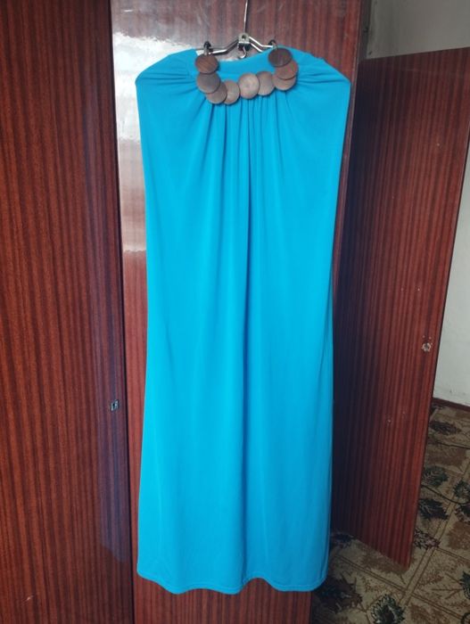 Сукня без брительок