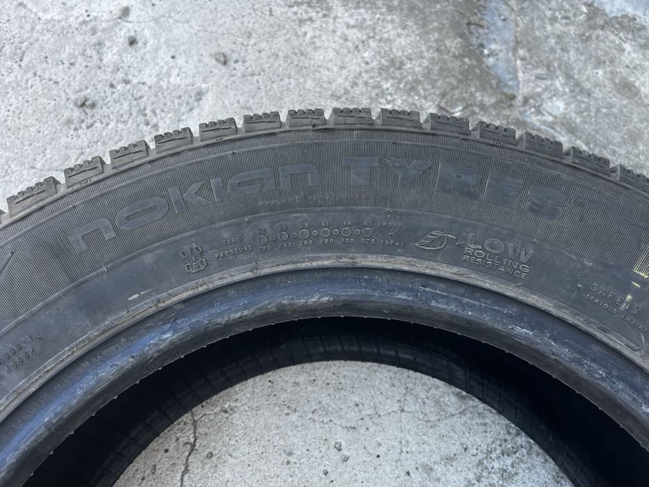 Продам зимові шини Nokian 195/65 R15