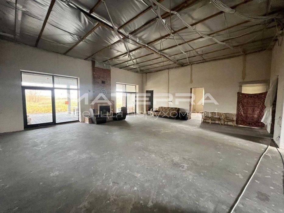 Дзвінкове продам будинок 260 м2. З власним Озером! Топ локація!