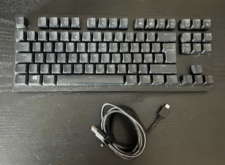 Razer Hunstman TKL (interruptores vermelhos)