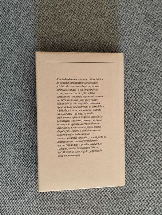 Livro "A felicidade" de Gert Hofmann